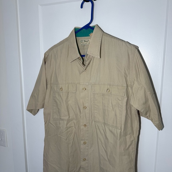 Vintage L.L. Bean Men's Short Sleeve Utility Button Down Shirt. Made in USA. - Picture 2 of 6